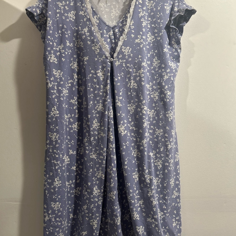 Seraphine Blue Floral nightgown pregnancy and nursing NWOT